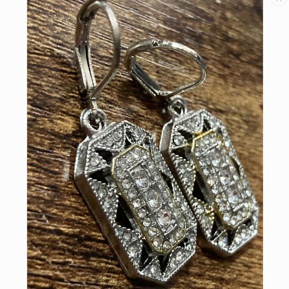 - 💖 Art deco Silver Tone  Diamond Pave geometric octagon drop earrings💖 - Picture 11 of 16